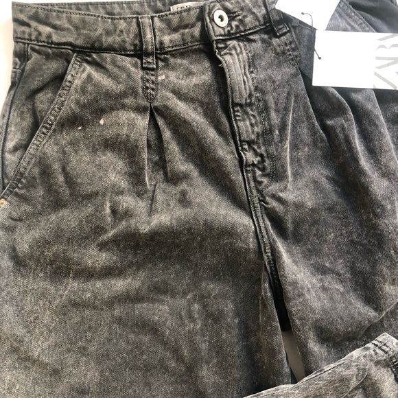 NWT ZARA Mottled/Acid Black Wash High Waisted Pleated Slouchy Jeans Size 6 - Picture 8 of 13